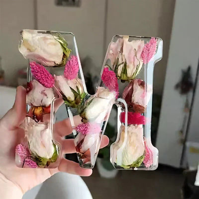 Personalized Letter Resin Lamp with Dried Flowers – Custom Initial Night Light for Home Décor & Gifts