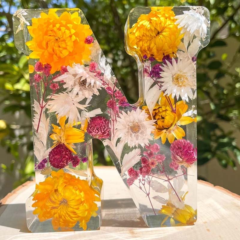 Personalized Letter Resin Lamp with Dried Flowers – Custom Initial Night Light for Home Décor & Gifts