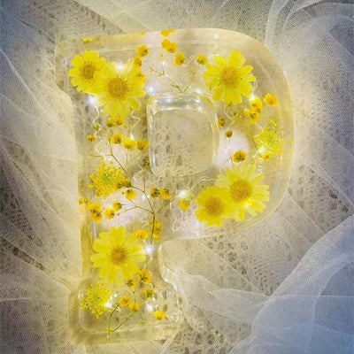 Personalized Letter Resin Lamp with Dried Flowers – Custom Initial Night Light for Home Décor & Gifts
