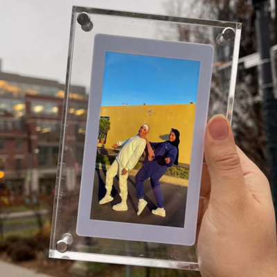 Digital Photo Frame with Video Display – Modern Home Décor, USB Photo & Video Player