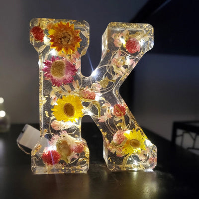 Personalized Letter Resin Lamp with Dried Flowers – Custom Initial Night Light for Home Décor & Gifts