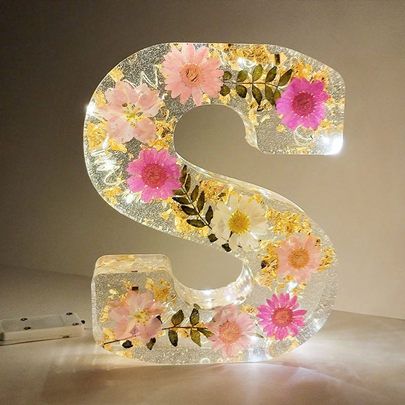 Personalized Letter Resin Lamp with Dried Flowers – Custom Initial Night Light for Home Décor & Gifts